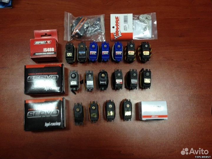 Сервомашинки сервоприводы на р/у модели машин
