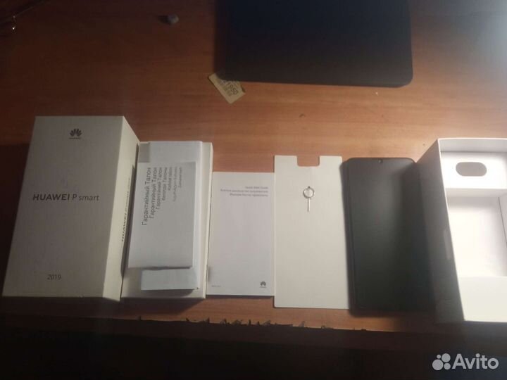 Телефон Huawei p smart 2019