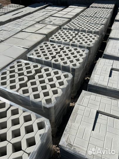 Плитка газонная решетка