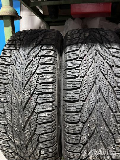 Nokian Tyres Hakkapeliitta R2 SUV 235/60 R18 107R