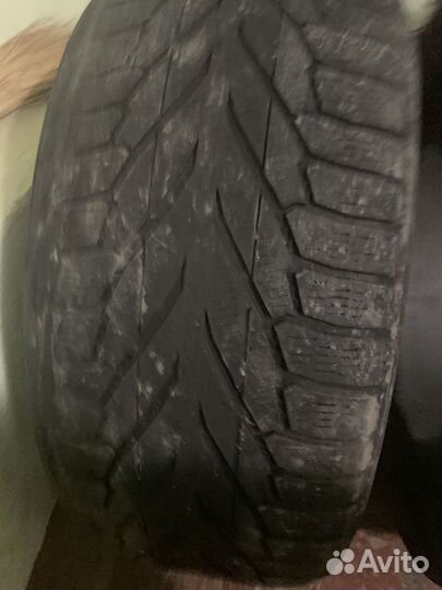 Nokian Tyres Hakkapeliitta 9 265/50 R20