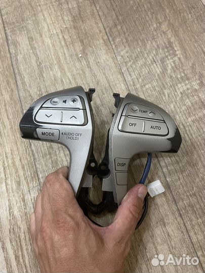 Рулевые кнопки