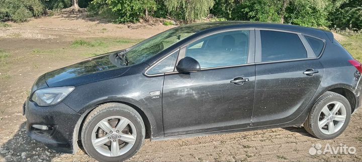 Opel Astra 1.6 МТ, 2013, 235 000 км
