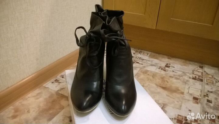 Ботильоны кожаные 38р