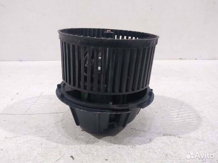 Мотор печки Renault Sandero 1 2009-2014