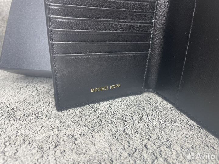 Обложка для паспорта Michael Kors