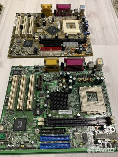 Материнские платы разные много