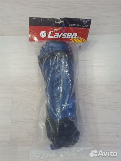 Щитки футбольные Larsen L