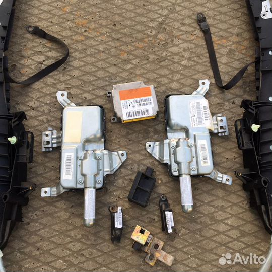 Подушки безопасности Mercedes W203 C200