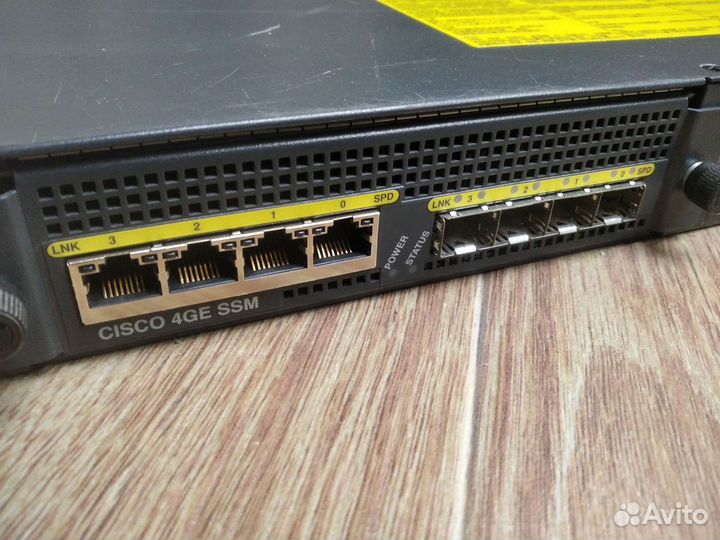 Cisco ASA 5520 + 4GE SSM