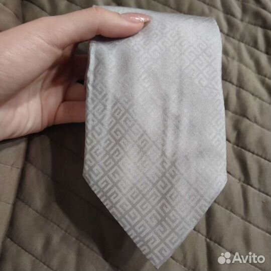 Givenchy галстук оригинал