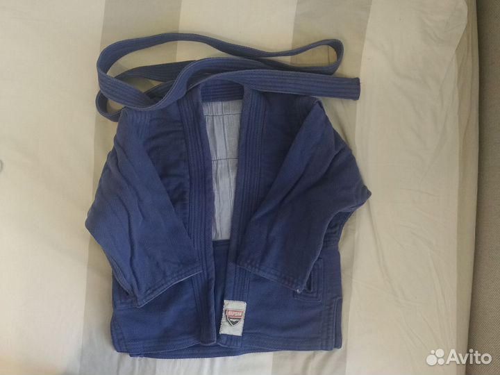 Самбовка для мальчика б/у, синяя, размер 32