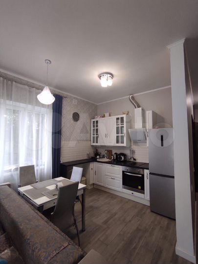 Дом 93 м² на участке 7,7 сот.