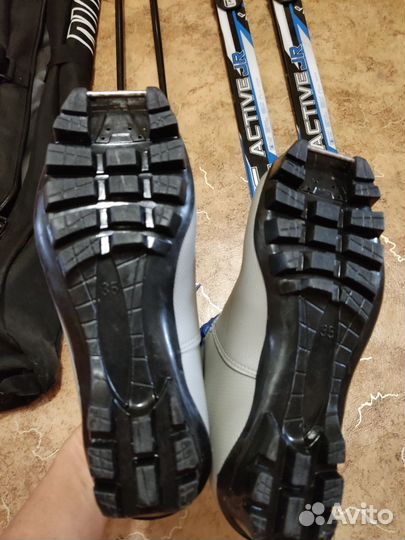 Лыжные ботинки детские 35 р