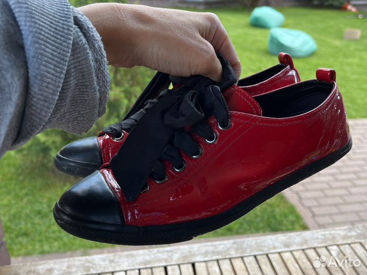 Кроссовки prada женские