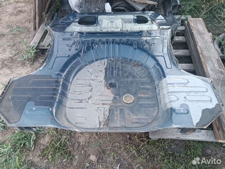 Днище mitsubishi airtrek CU2W