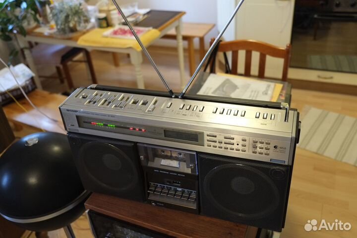 Магнитола Sharp GF-9595H