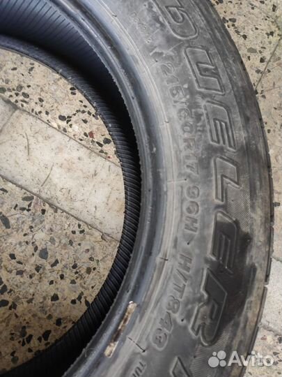 Bridgestone Dueler H/T 843 215/60 R17