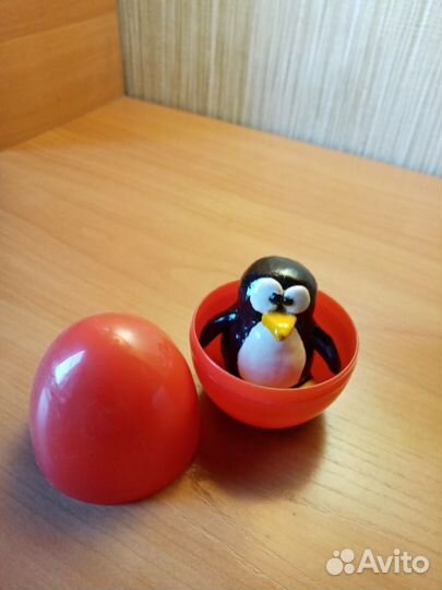 Пингвин в яйце