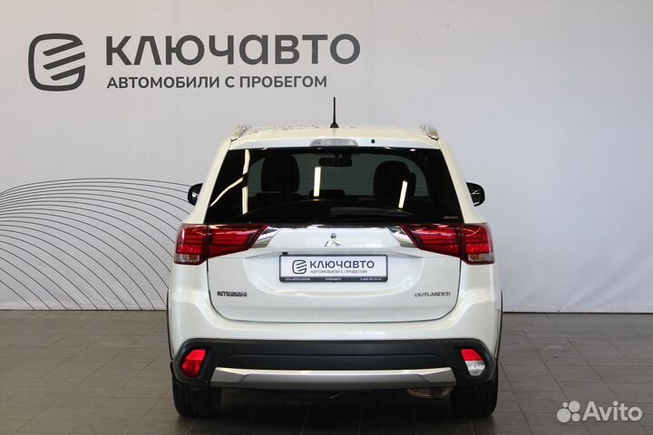 Mitsubishi Outlander 2.0 CVT, 2016, 170 677 км