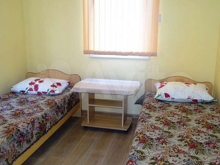 Комната 15 м² в 6-к., 1/2 эт.