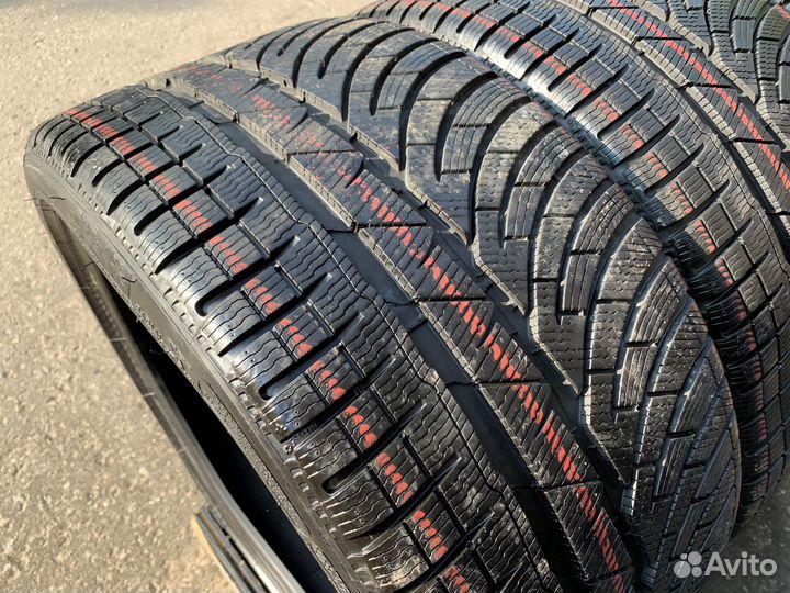 Michelin Pilot Alpin PA4 275/30 R20 и 245/35 R20