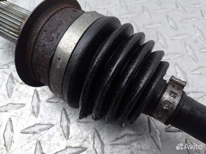 Полуось задняя правая Chevrolet Equinox 3