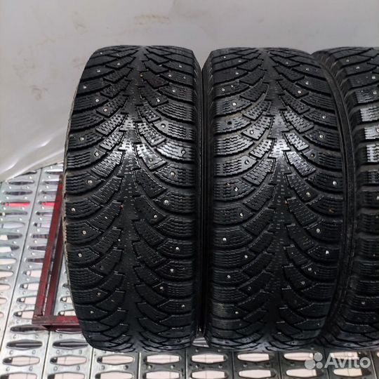 Nokian Tyres Nordman 4 215/60 R16