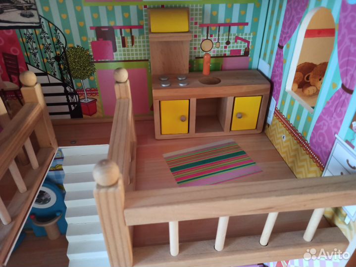 Домик кукольный