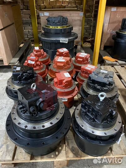 Бортовой редуктор EC140BLC 14673444