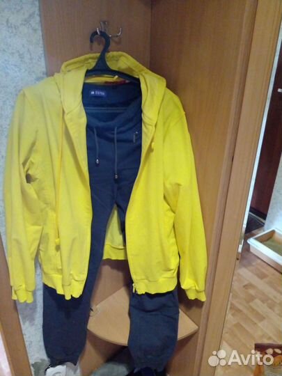 Костюм спортивный