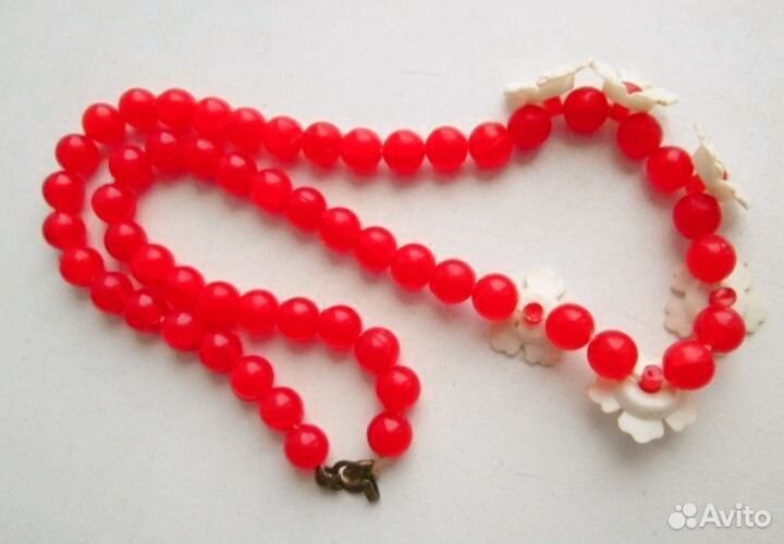 Украшение на шею. бусы/бусики пластмасс, СССР