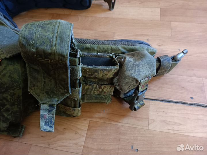 Пояс R-carbid emp с капами и подсумками