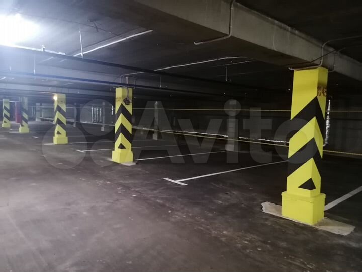 Машиноместо, 15 м²