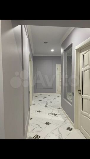 3-к. квартира, 97 м², 6/10 эт.