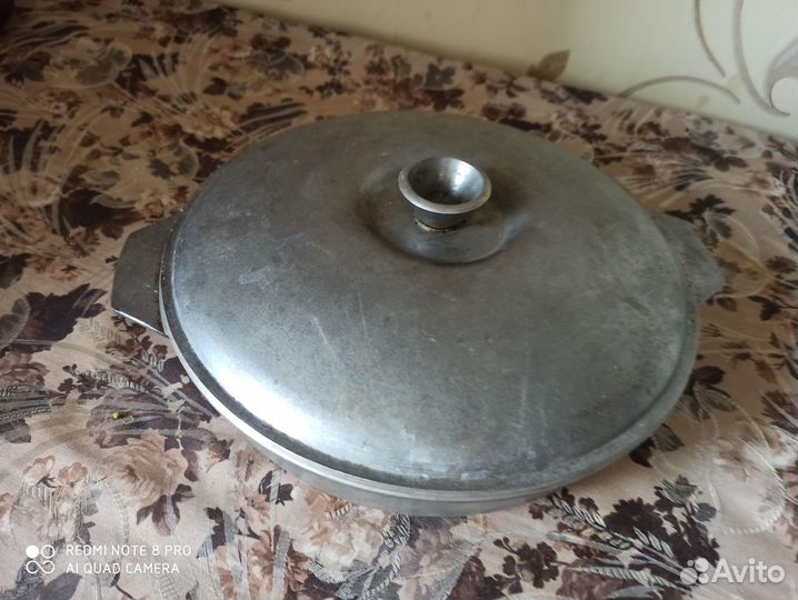 Чугунная сковорода советская с крышкой