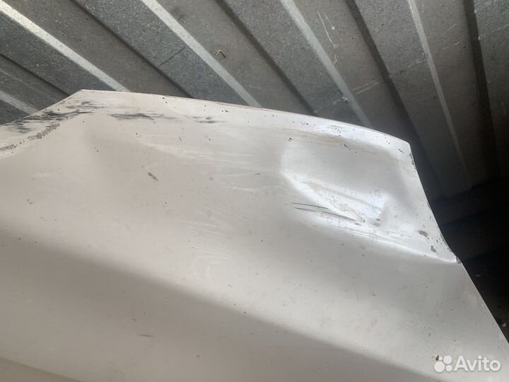 Капот на камри 70