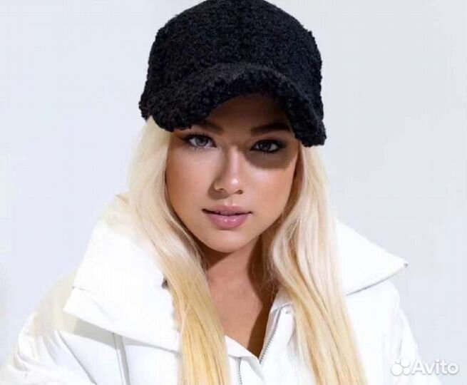 Кепка утепленная,новая