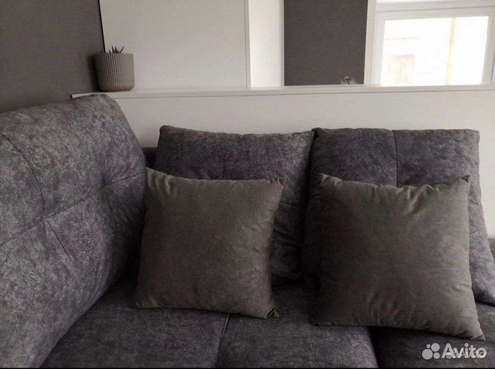 Комплект подушек 2 шт новые