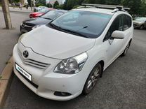 Toyota Verso 1.8 CVT, 2012, 170 000 км, с пробегом, цена 1 300 000 руб.