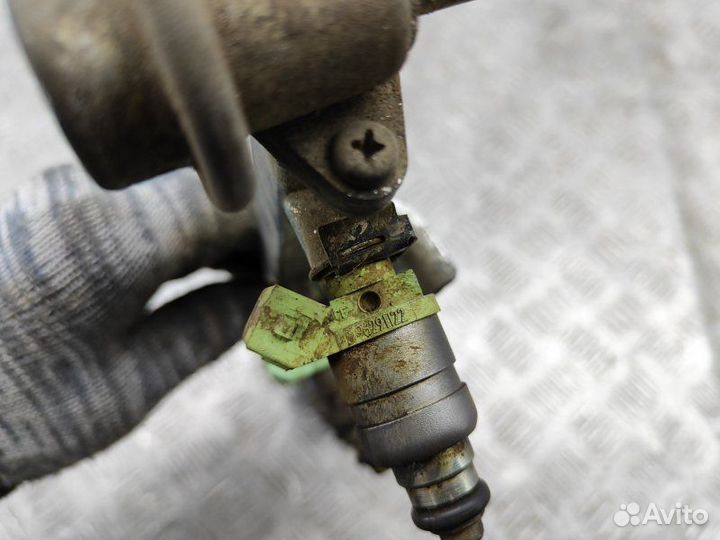 Рейка топливная (рампа) Daewoo Nexia N150 1.6