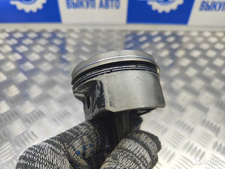 Поршень с шатуном Hyundai Solaris 1 1.4 G4FA