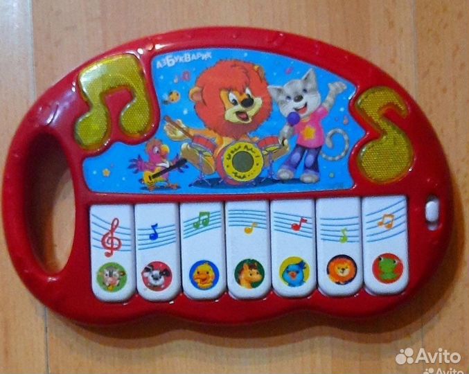 Развивающие игрушки chicco fisher price музыкальны