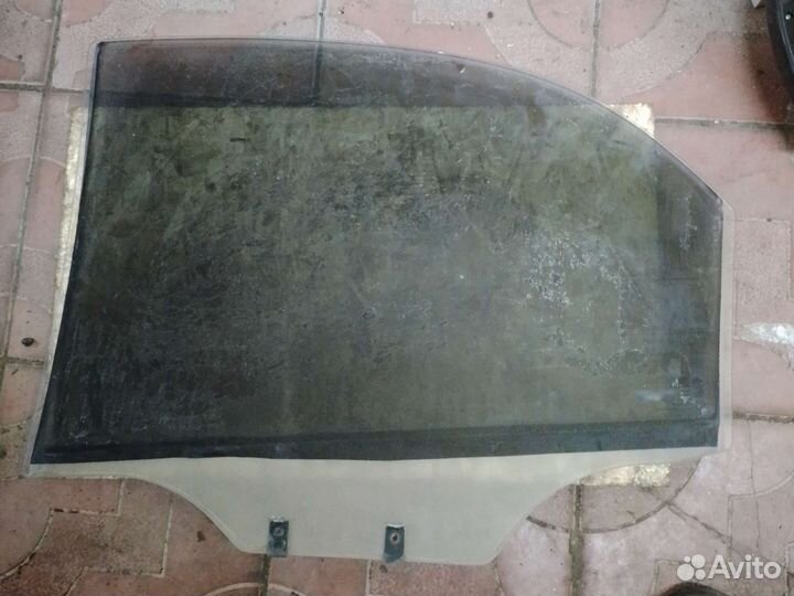Стекло задней двери левое Chevrolet lanos