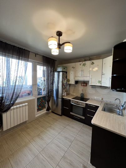 3-к. квартира, 73 м², 10/16 эт.