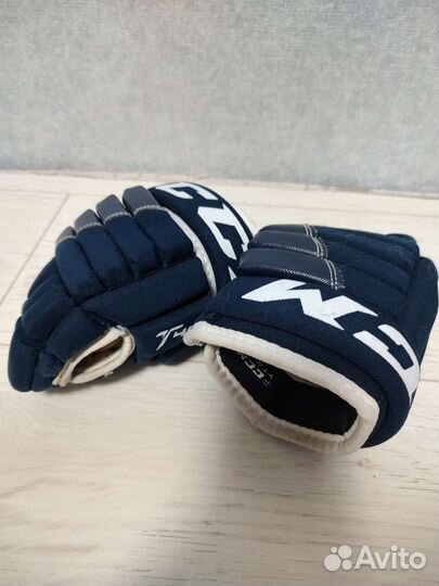 Краги хоккейные