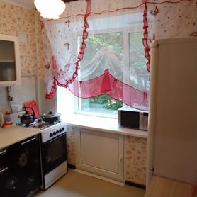 2-к. квартира, 50 м², 3/5 эт.