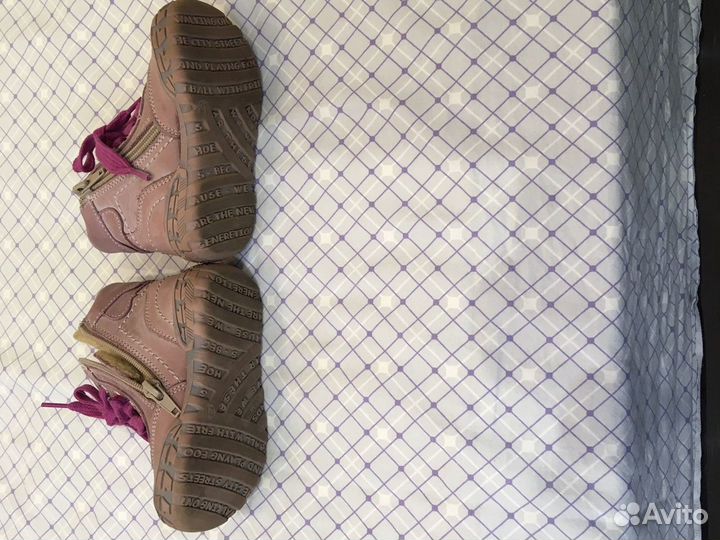 Детские ботинки