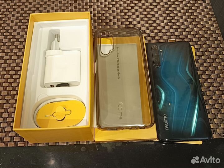 realme 6 Pro, 8/128 ГБ