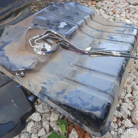 Топливный бак нива / Ваз 2131